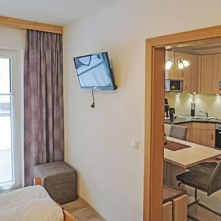 Daheim - Edelweiss - Pzt382 By Interhome Apartament *
